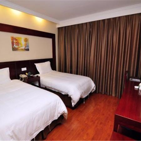 Greentree Inn Yunnan Kunming Chenggong University City Shilin Street Express Hotel Exterior photo