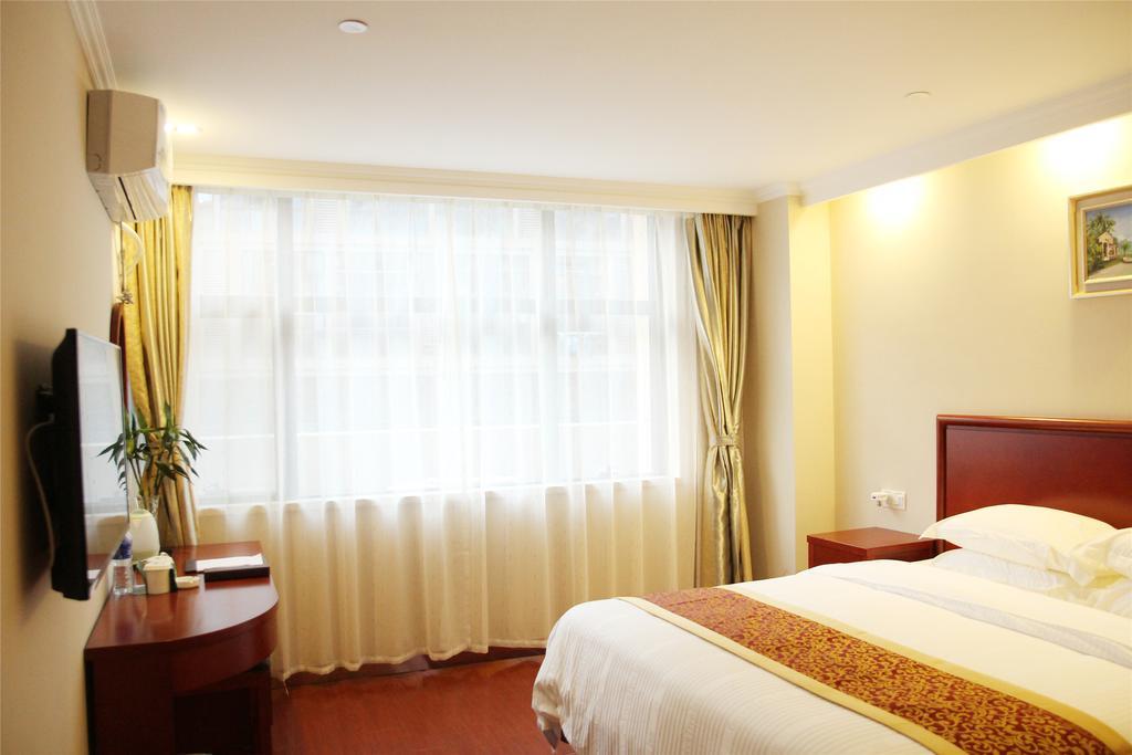 Greentree Inn Yunnan Kunming Chenggong University City Shilin Street Express Hotel Exterior photo